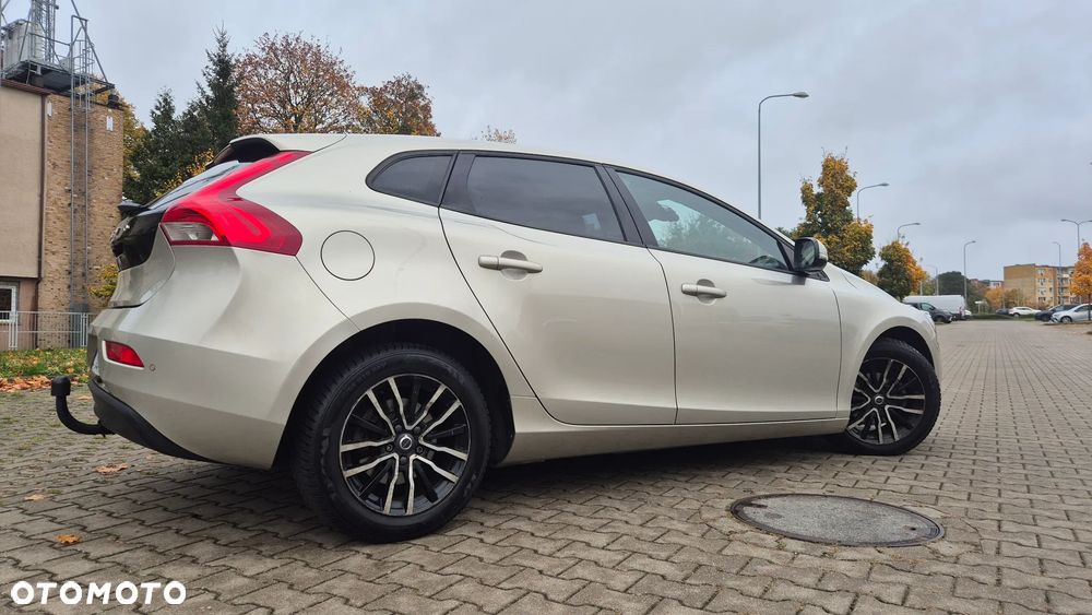Volvo V40 2016 photo 4