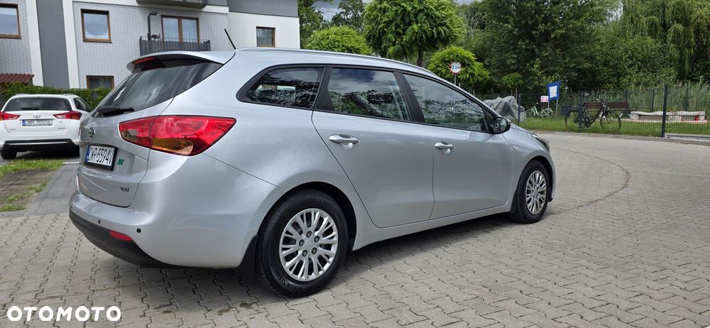 Kia Ceed - 3