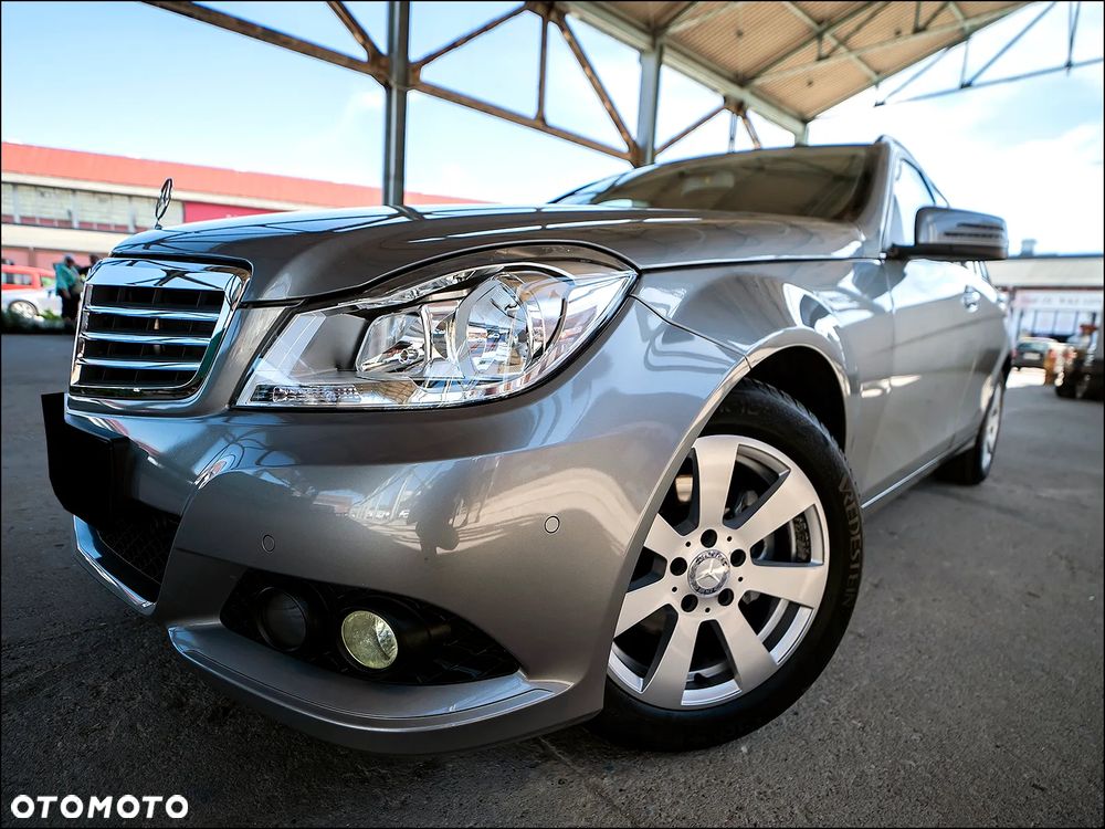 Mercedes-Benz Klasa C 180 (BlueEFFICIENCY) Elegance - 13