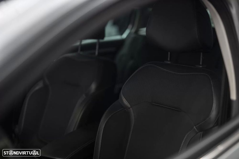 Renault Mégane E-Tech - 17