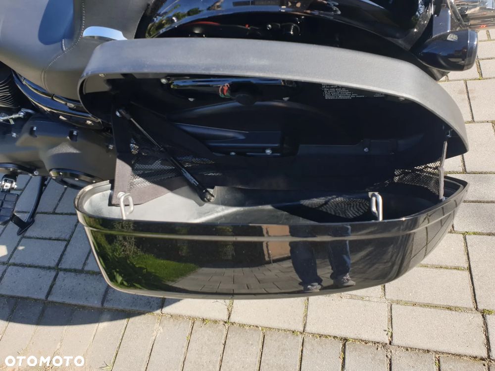 Harley-Davidson Softail Low Rider - 16