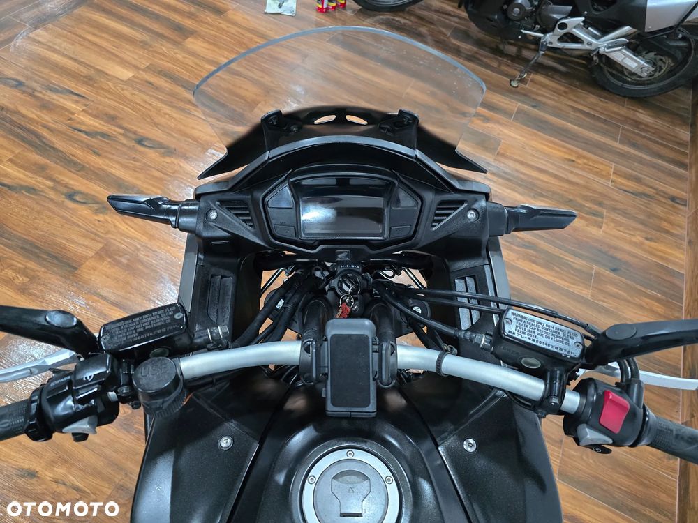 Honda VFR - 37