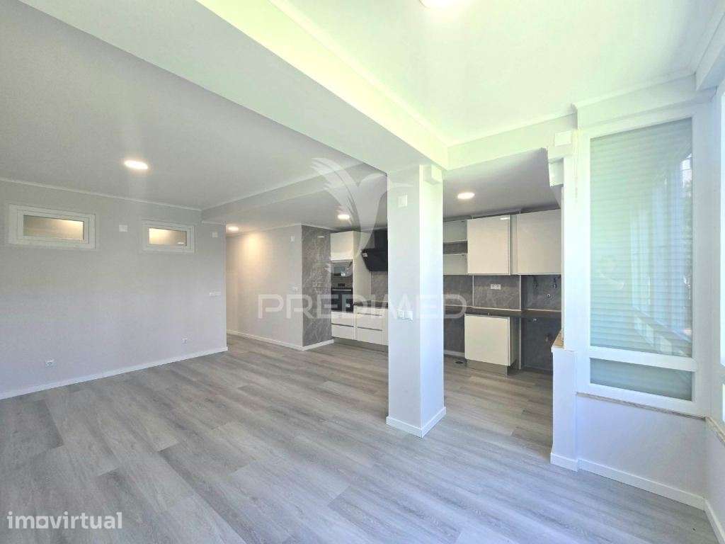 Apartamento T2 Remodelado, no centro de Oeiras - Grande imagem: 2/26