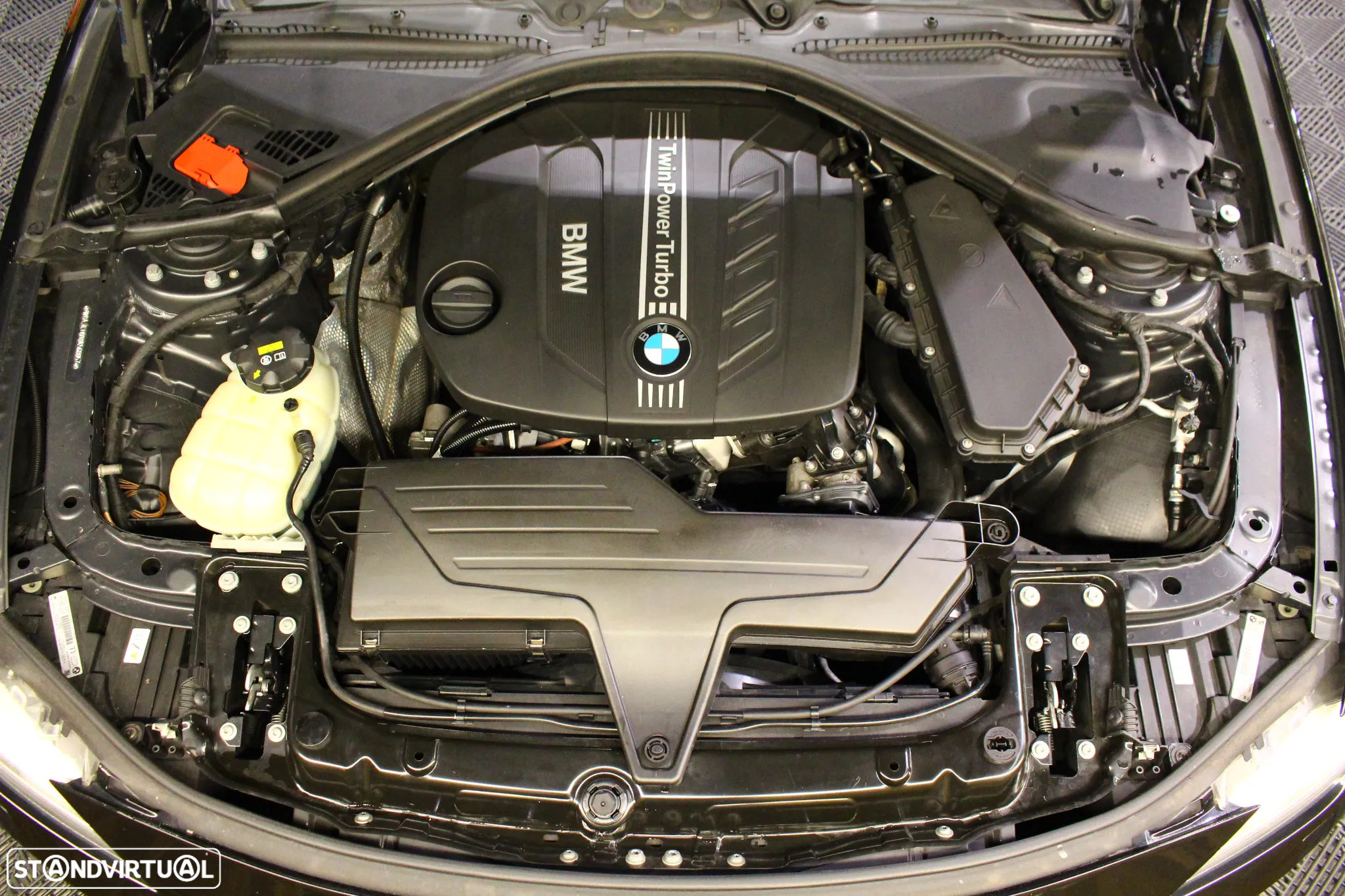 BMW 318 d Touring Auto Line Luxury - 39