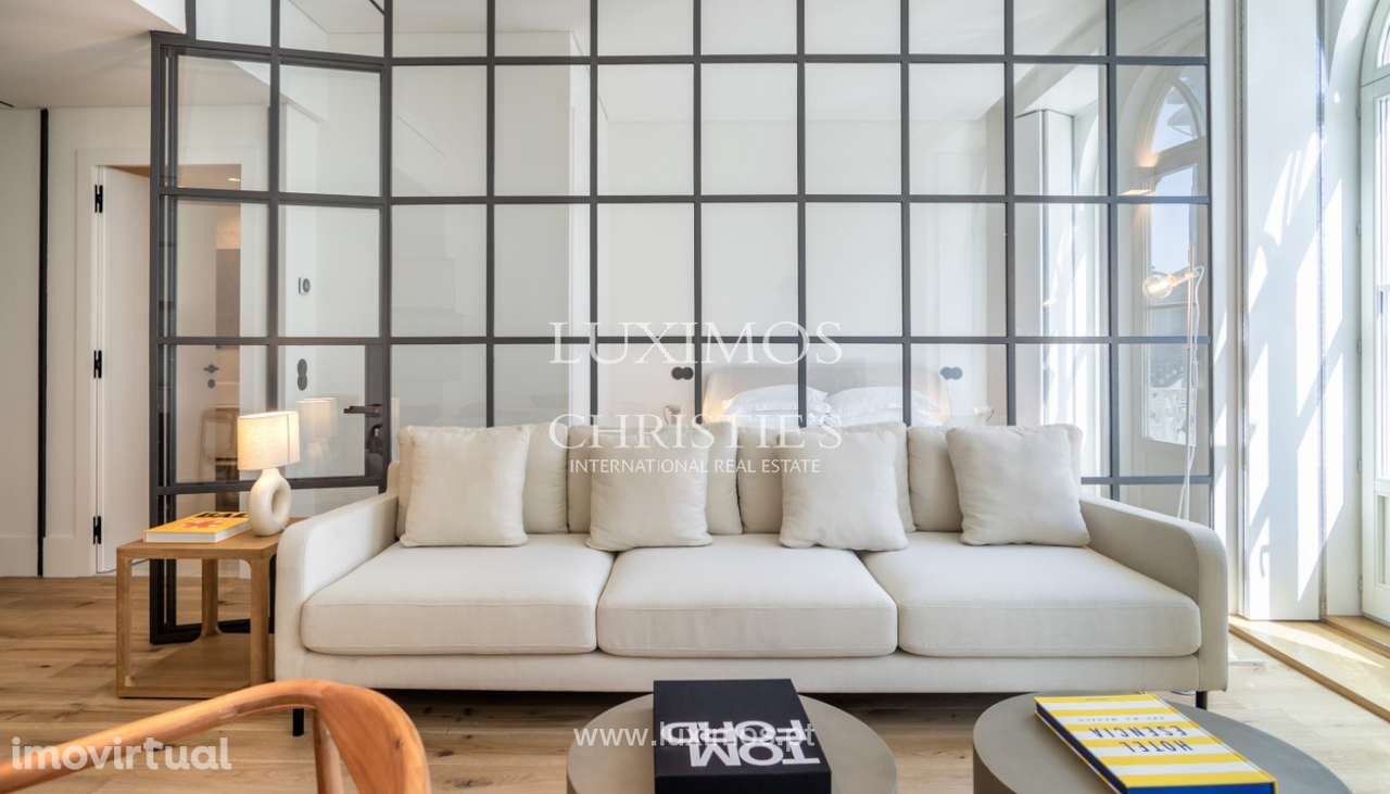 Apartamento T2 como novo mobilado para venda, Porto, Portugal - Grande imagem: 2/19