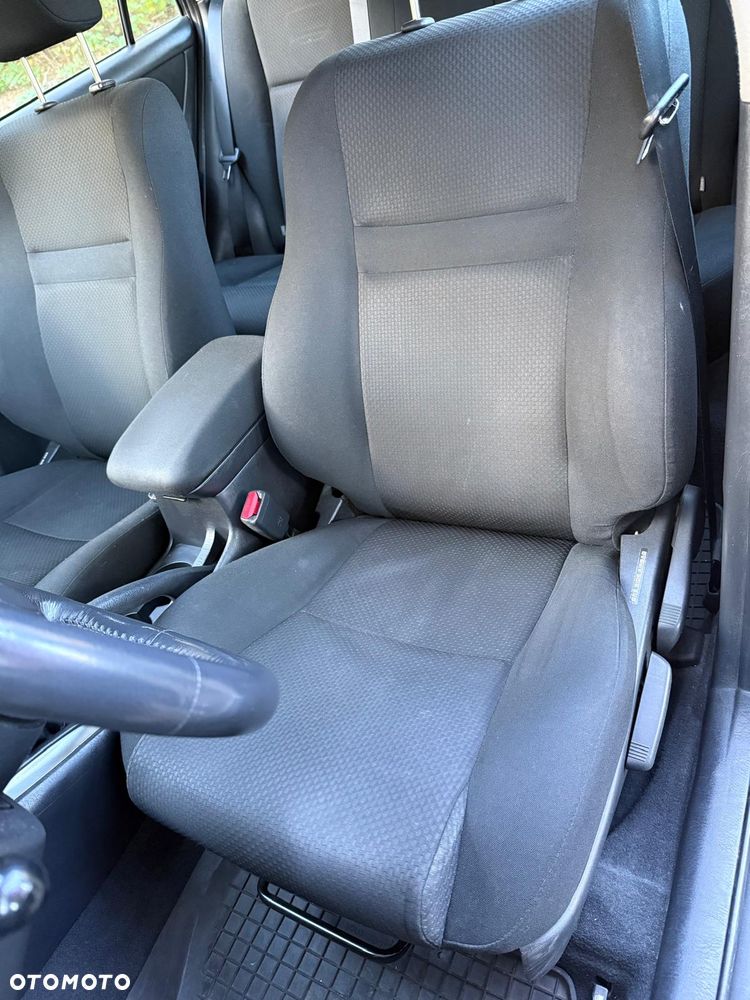 Toyota Corolla 2.0 D-4D Prestige - 18
