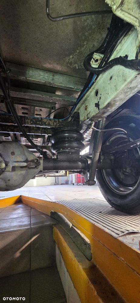 Mercedes-Benz Sprinter - 21