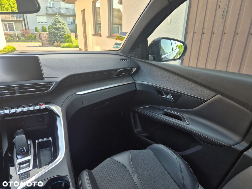 Peugeot 3008 1.5 BlueHDi GT Pack S&S EAT8 - 17