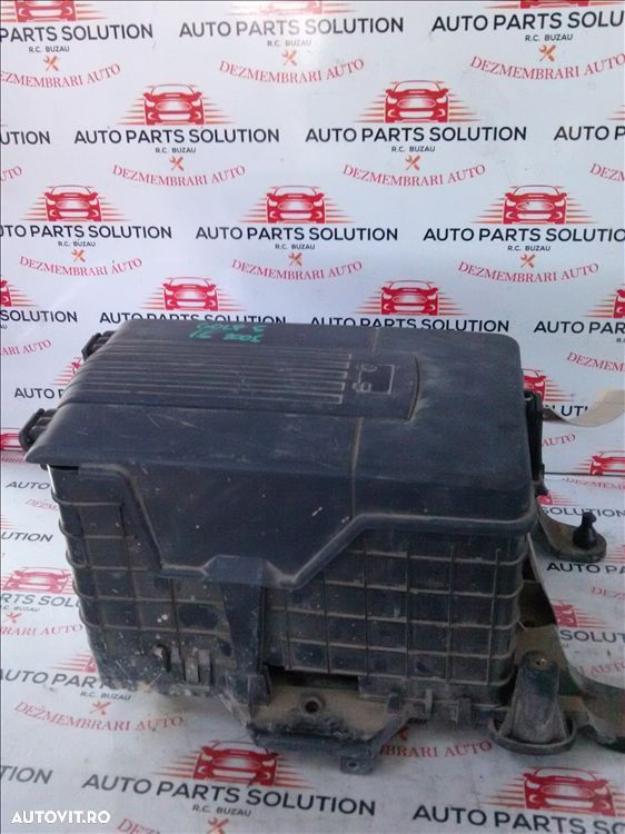 carcasa baterie volkswagen golf 5 1.6b 8v an fabr. 2005 - 1