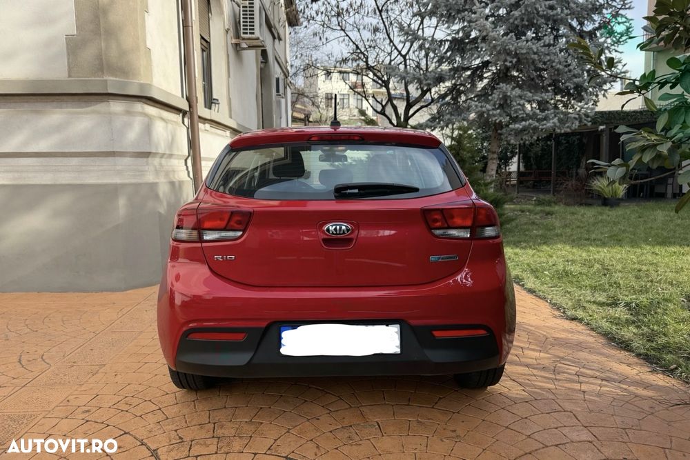Kia Rio - 16