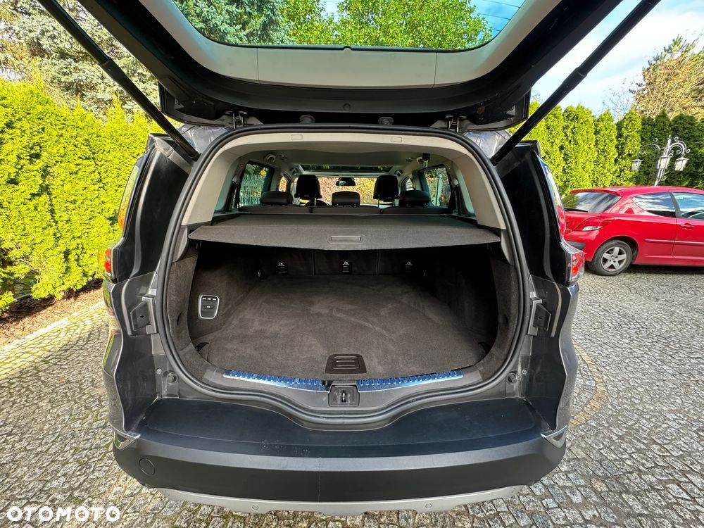 Renault Espace 1.6 dCi Energy Initiale Paris EDC - 8