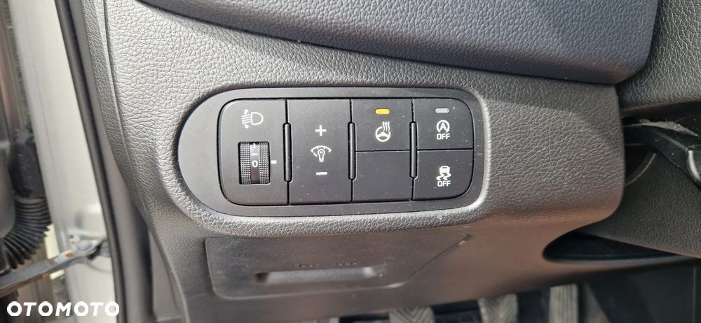 Kia Carens 1.6 GDI Business Line 7os EU6 - 26