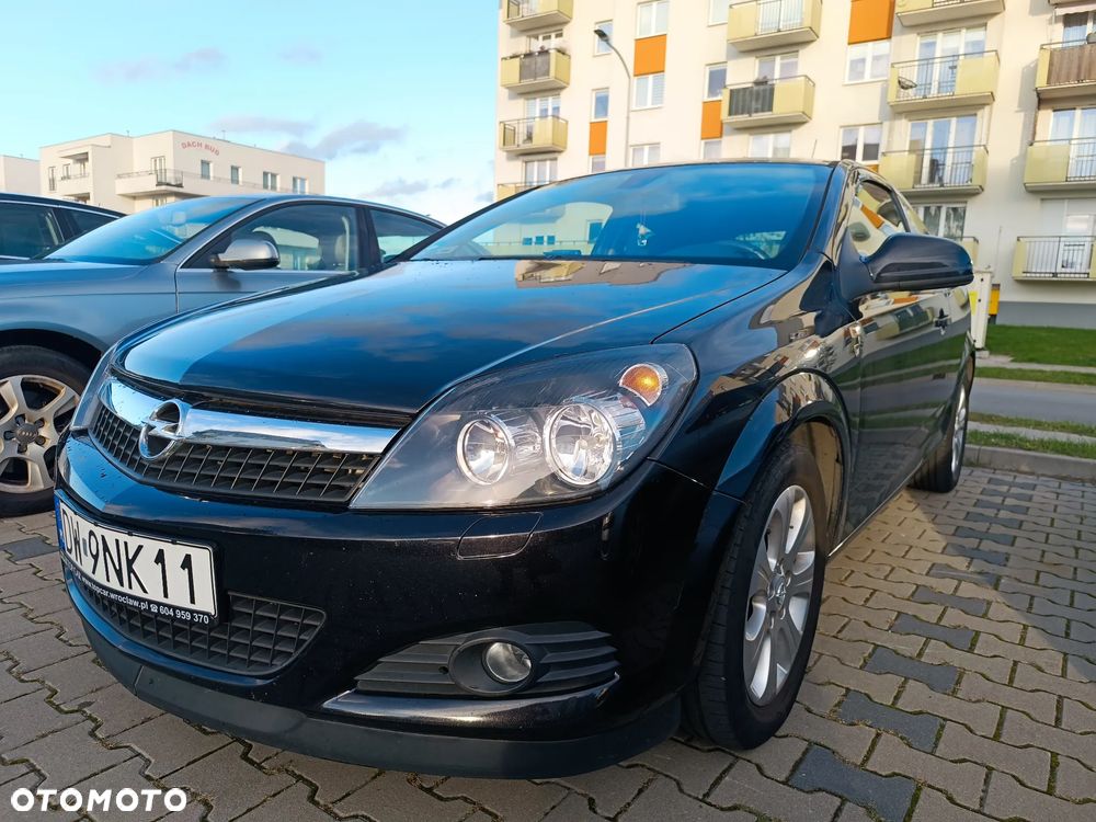 Opel Astra GTC 1.6 - 28