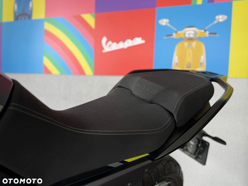 Moto Guzzi Stelvio - 18