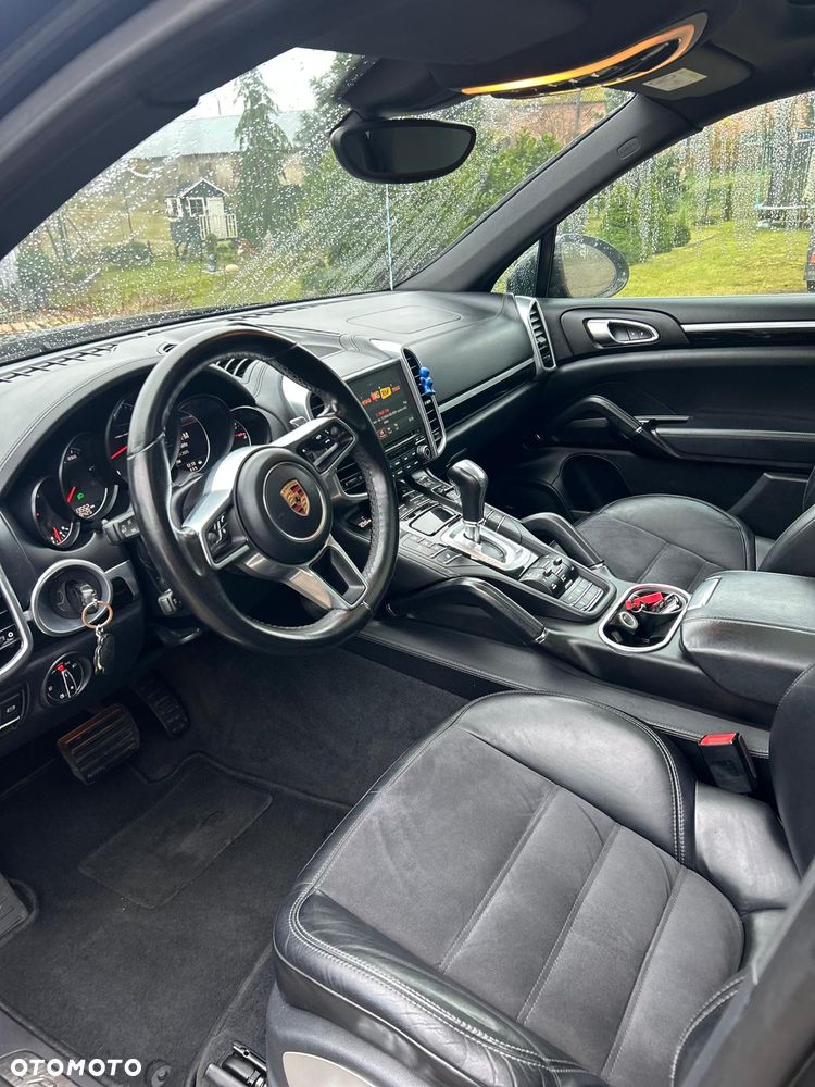 Porsche Cayenne Diesel Platinum Edition - 10