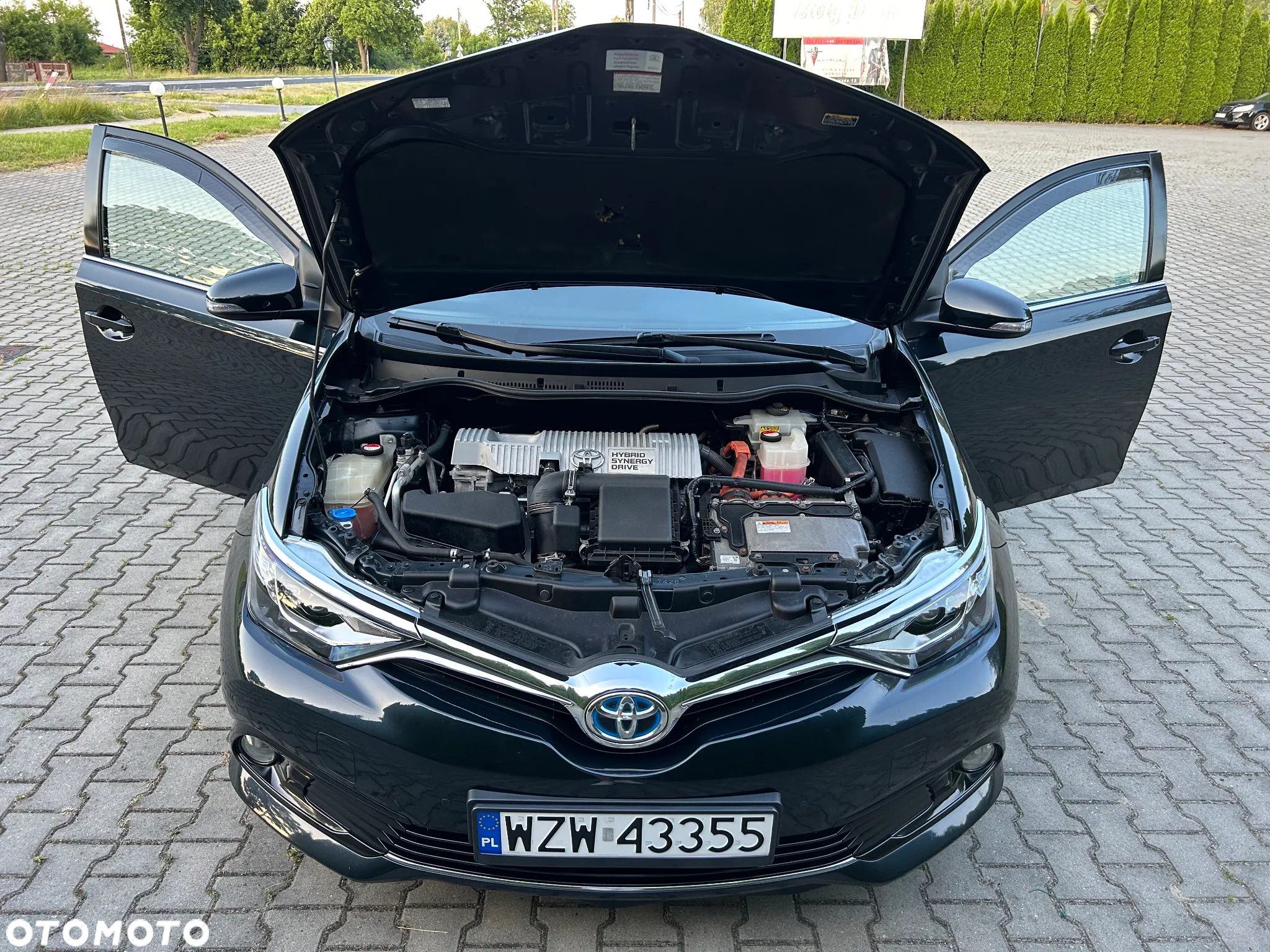 Toyota Auris Hybrid 135 Premium - 21