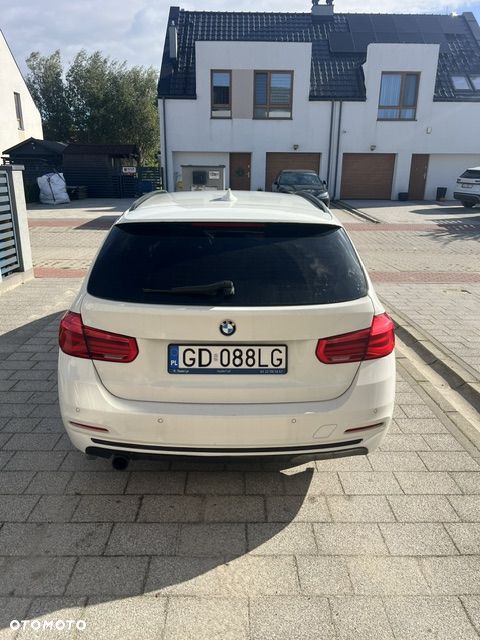 BMW Seria 3 318i Sport Line - 7