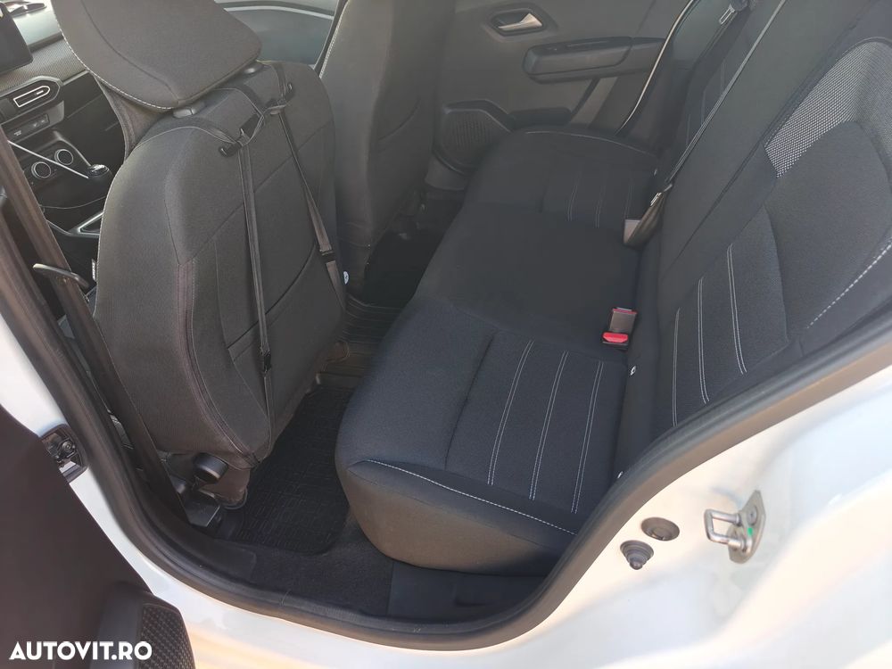 Dacia Logan TCe 90 MT6 Journey+ - 8