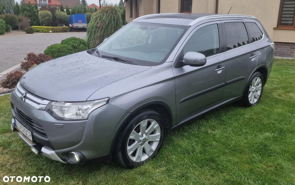 Mitsubishi Outlander 2.2 DID Intense + - 2