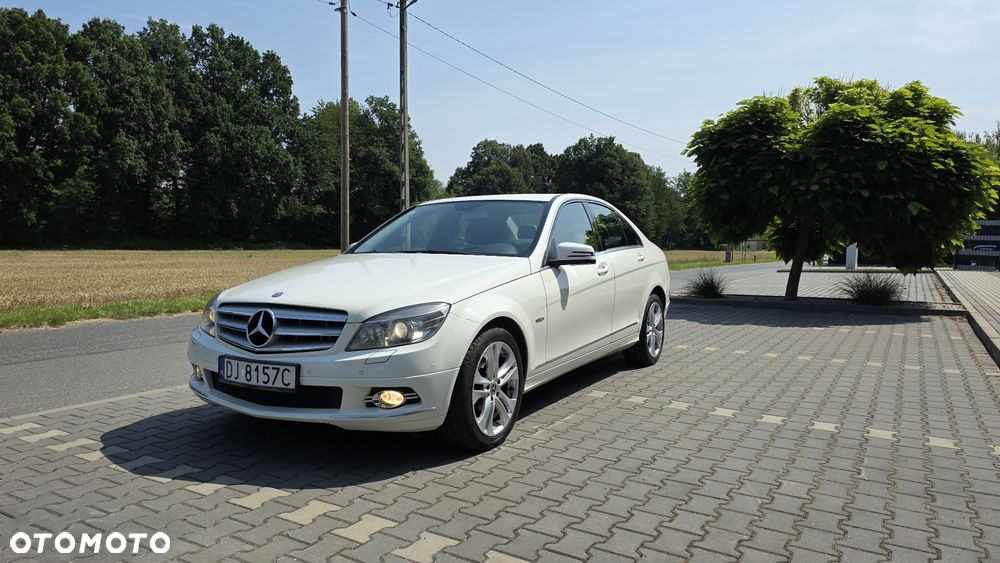 Mercedes-Benz Klasa C 220 CDI DPF Automatik BlueEFFICIENCY Avantgarde - 3