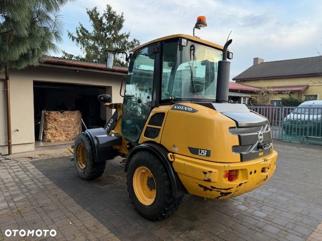 Volvo L25F - 6