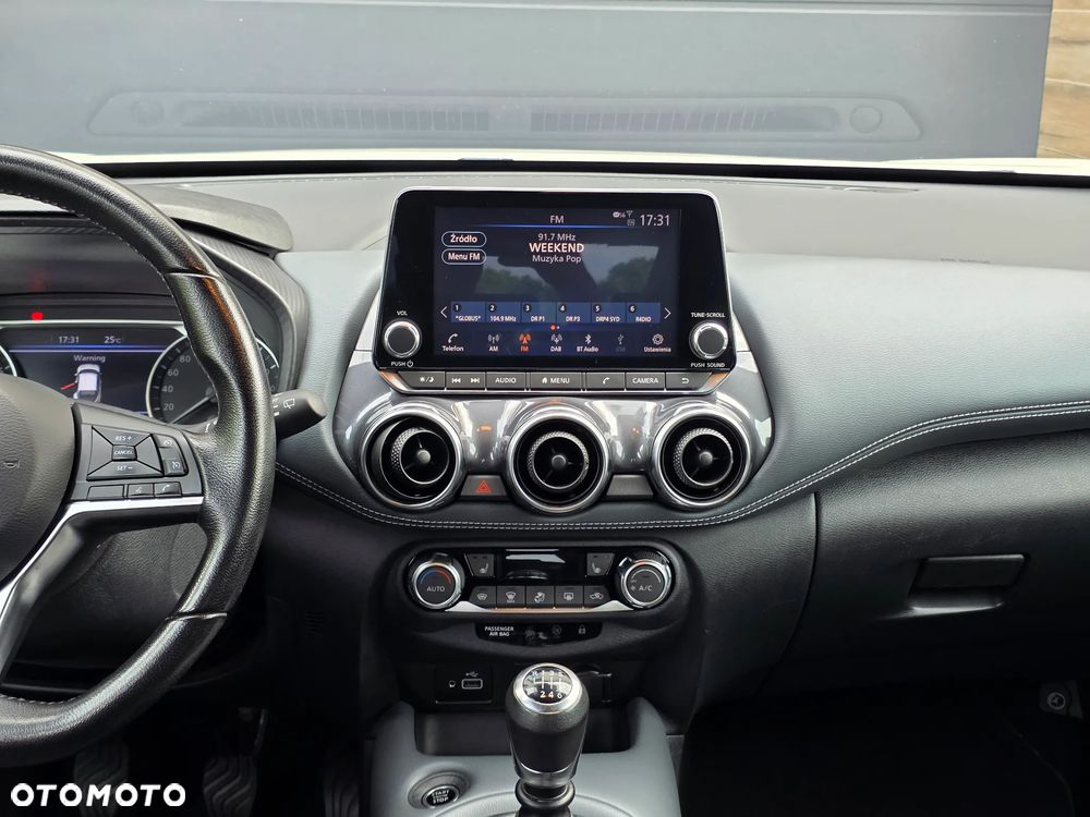 Nissan Juke 1.0 DIG-T Tekna - 25