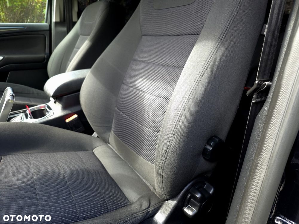 Ford S-Max - 18