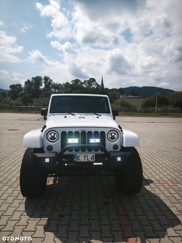Jeep Wrangler - 12
