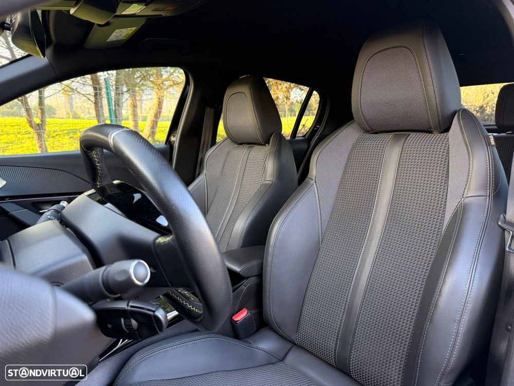 Peugeot e-208 50 kWh GT - 28