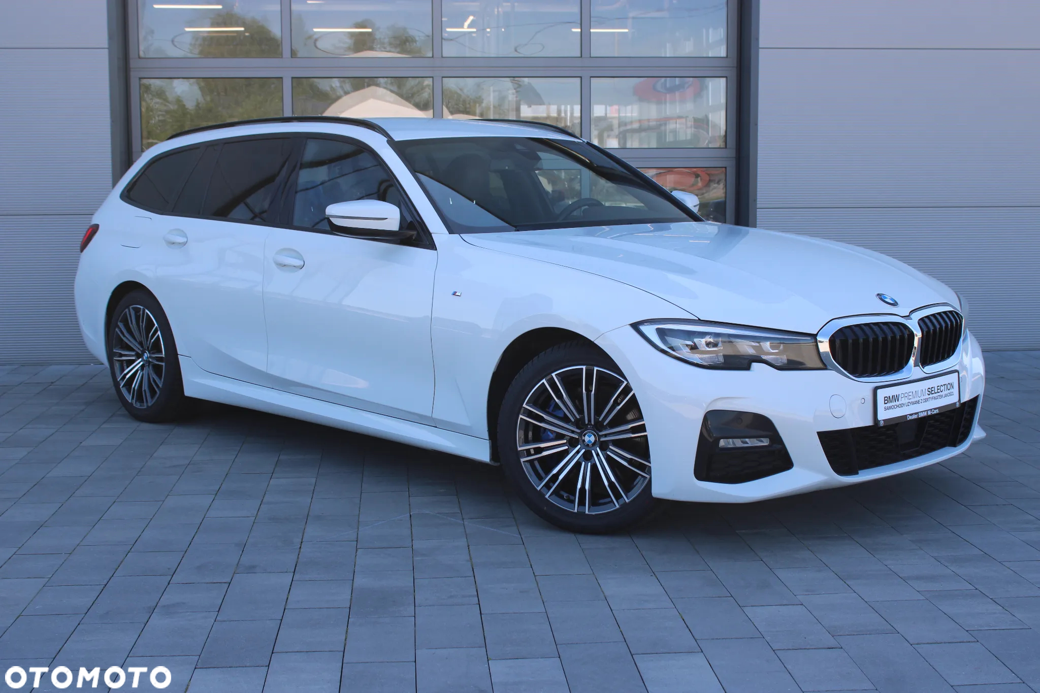 BMW Seria 3 330i xDrive M Sport sport - 3