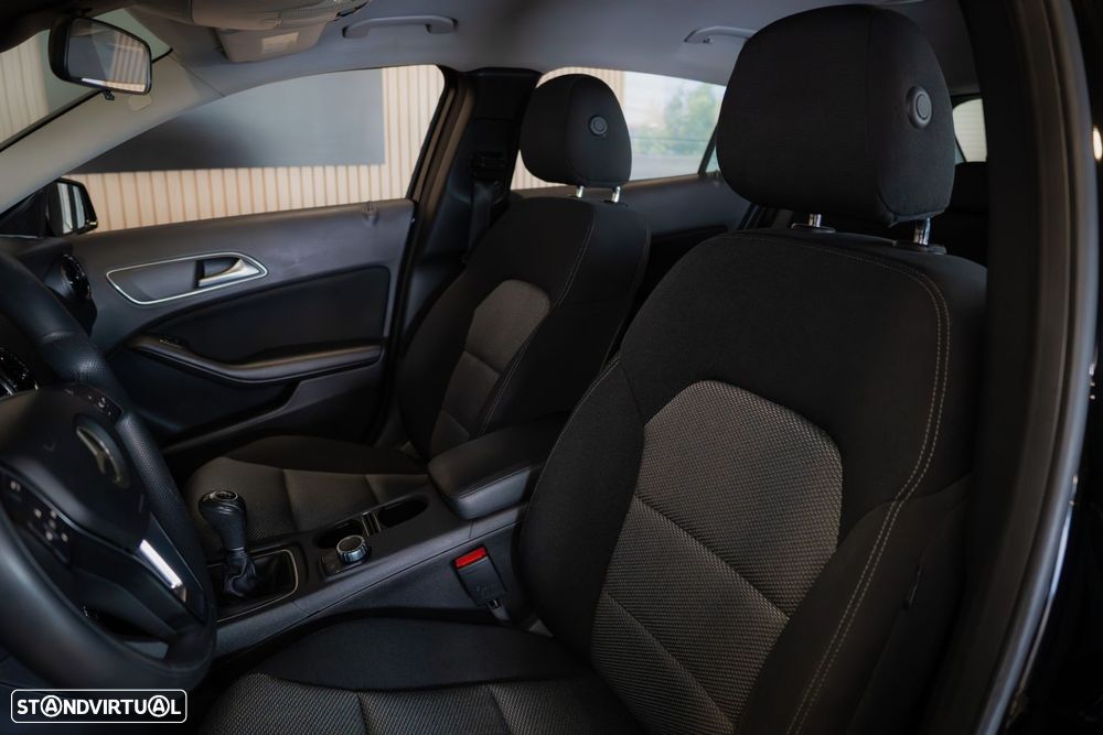 Mercedes-Benz GLA 180 d Style - 19