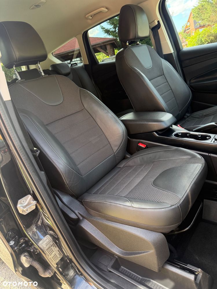 Ford Kuga 2.0 TDCi 4x4 Individual - 25
