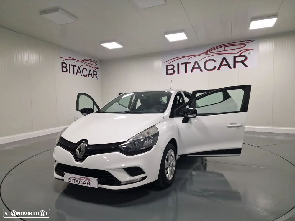 Renault Clio - 40