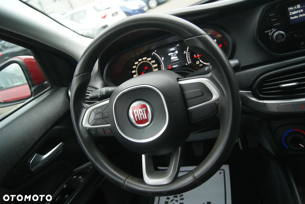 Fiat Tipo 1.4 T-Jet 16v Pop - 13