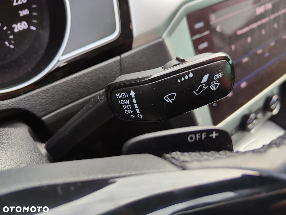 Volkswagen Passat 2.0 TDI SCR DSG Highline - 28