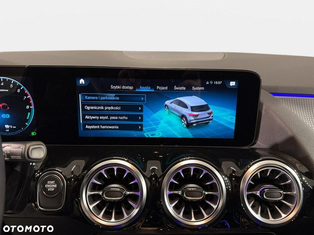 Mercedes-Benz GLA - 26