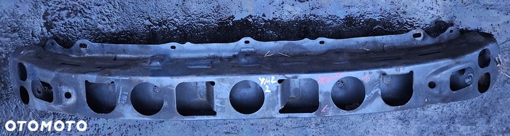 Toyota Yaris II 2 P9 belka zderzaka przód przedniego - 1