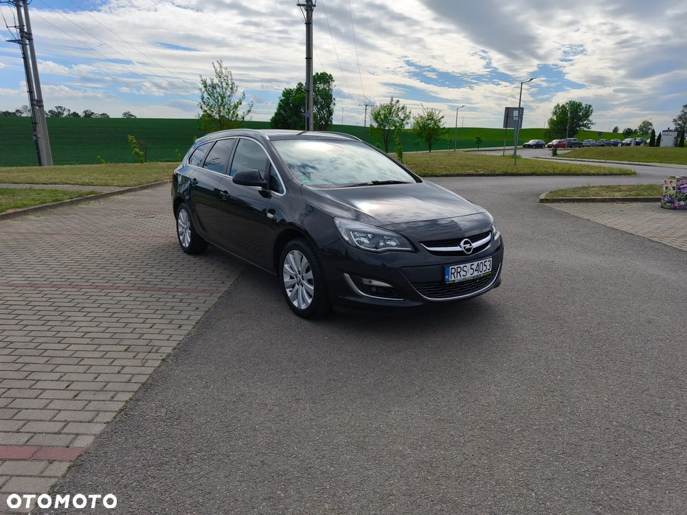 Opel Astra 1.4 Turbo Cosmo - 2