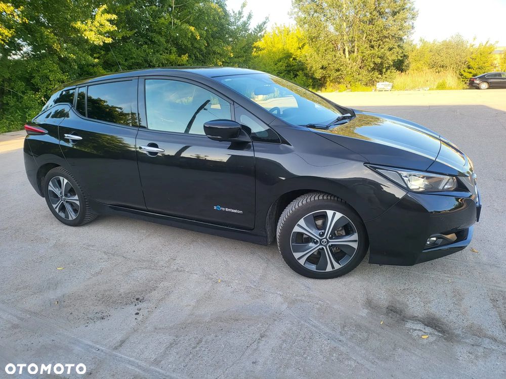 Nissan Leaf 40 kWh TEKNA - 19