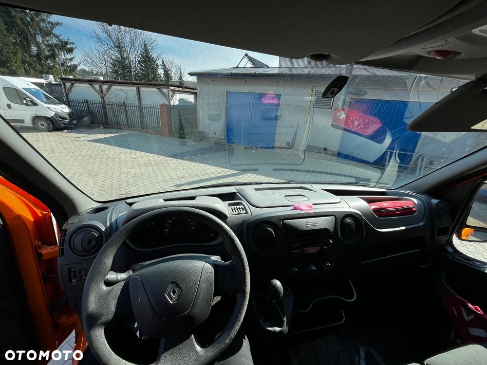 Renault Master - 24