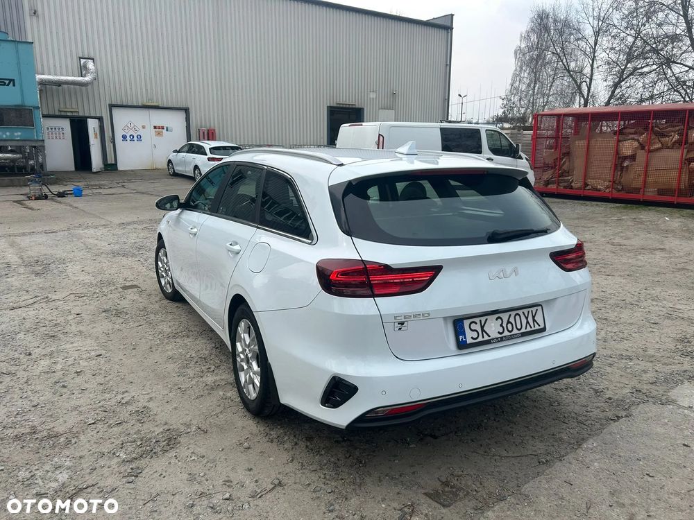 Kia Ceed 1.5 T-GDI M - 9
