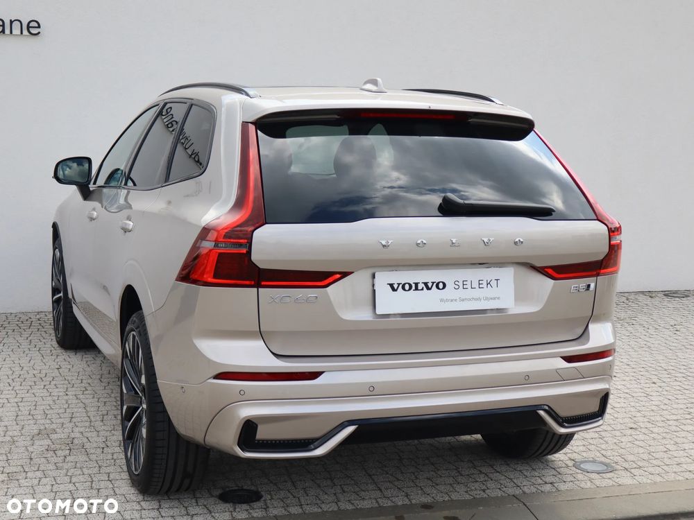 Volvo XC 60 B5 B AWD Ultra Dark - 7