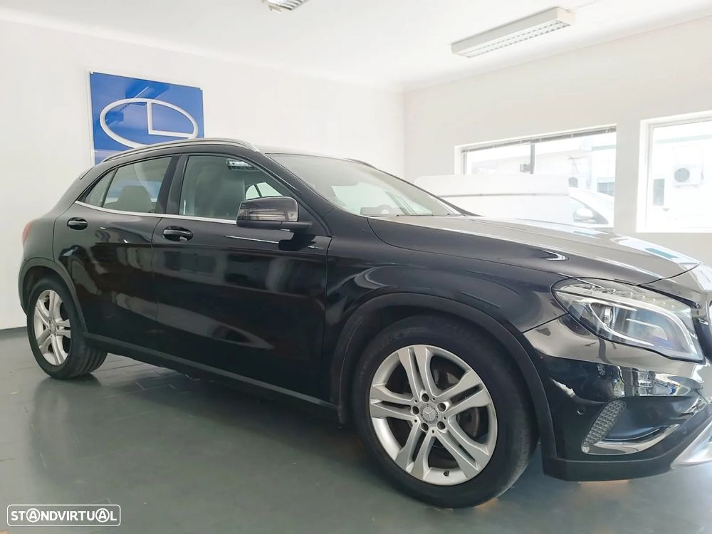 Mercedes-Benz GLA 180 d Urban - 4