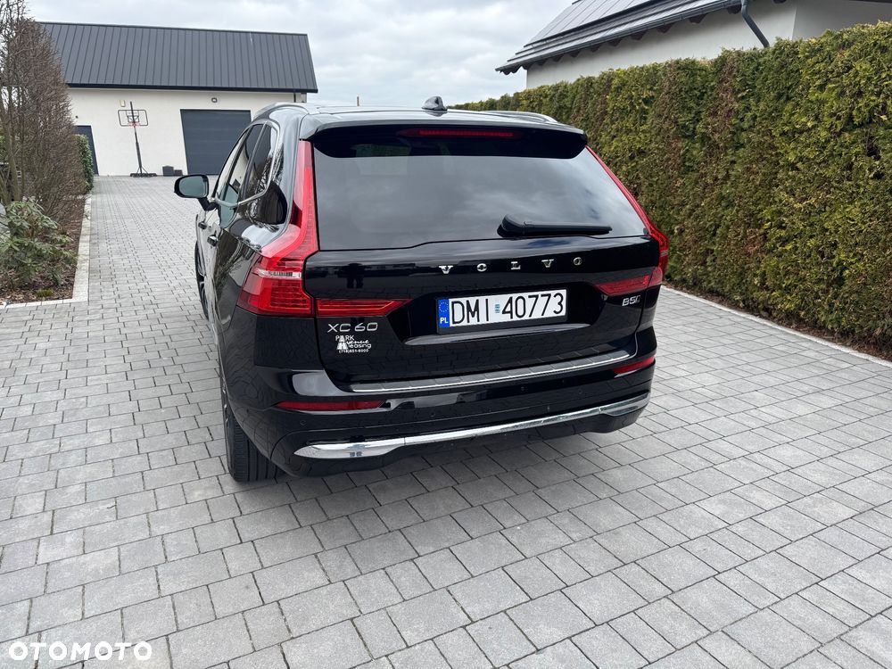 Volvo XC 60 B5 B AWD Ultimate Bright - 5