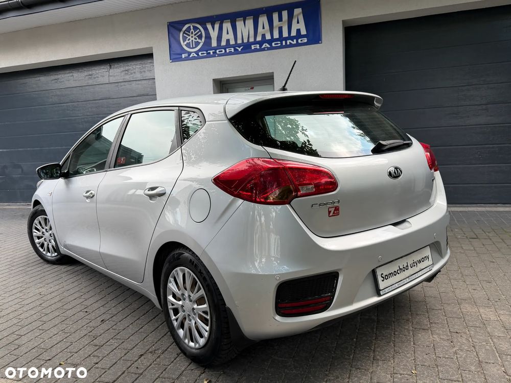 Kia Ceed 1.6 CRDi M - 12