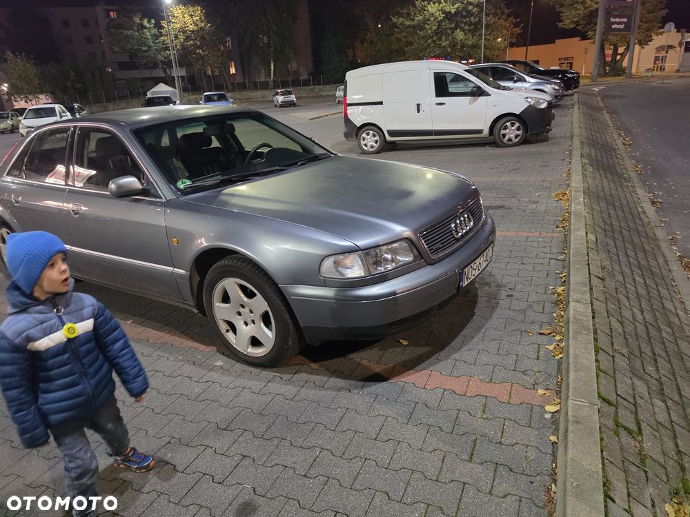 Audi A8 - 7