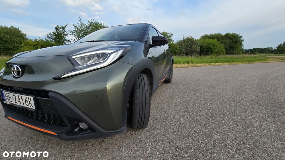 Toyota Aygo X 1.0 VVT-i JBL Edition X-shift - 2