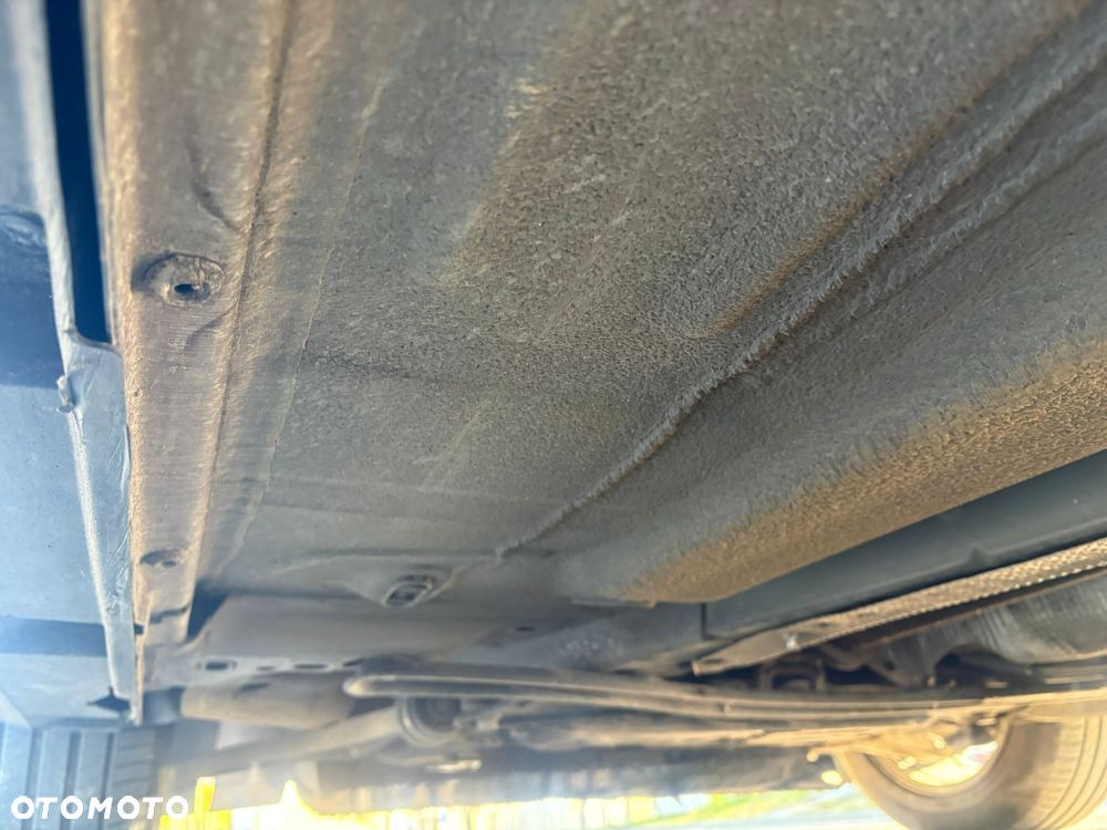 Ford Focus 1.6 Trend - 38