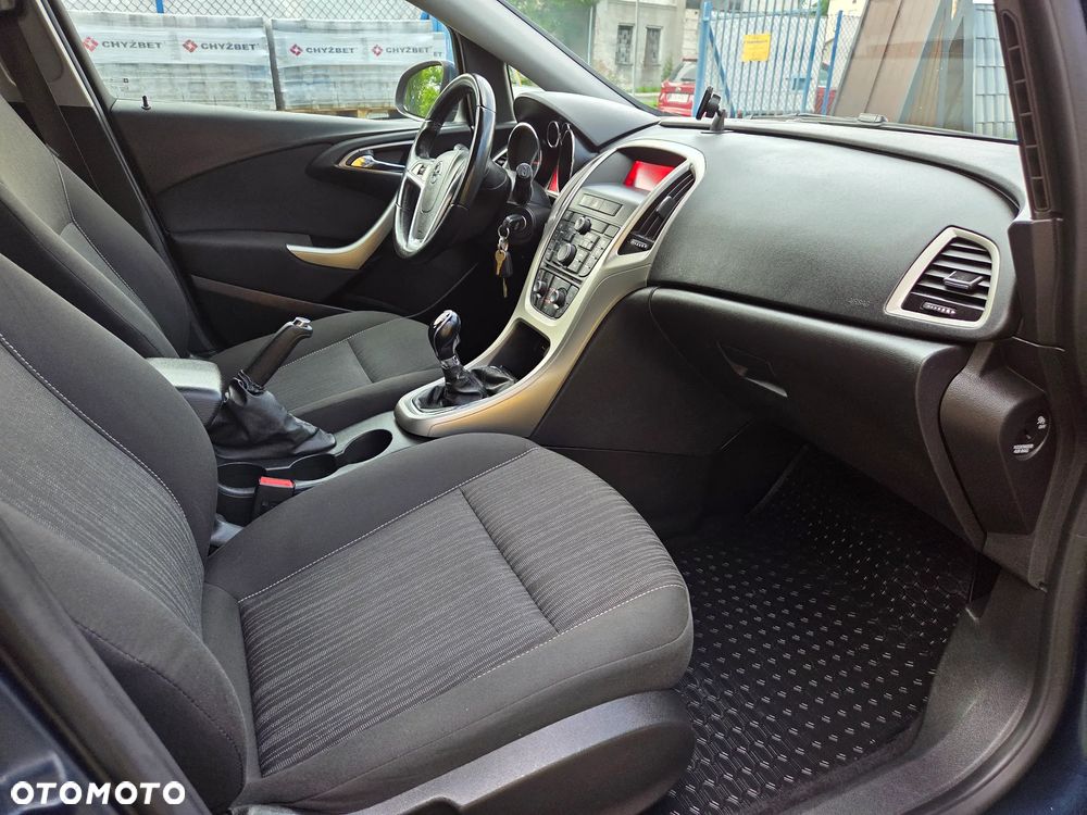 Opel Astra - 18