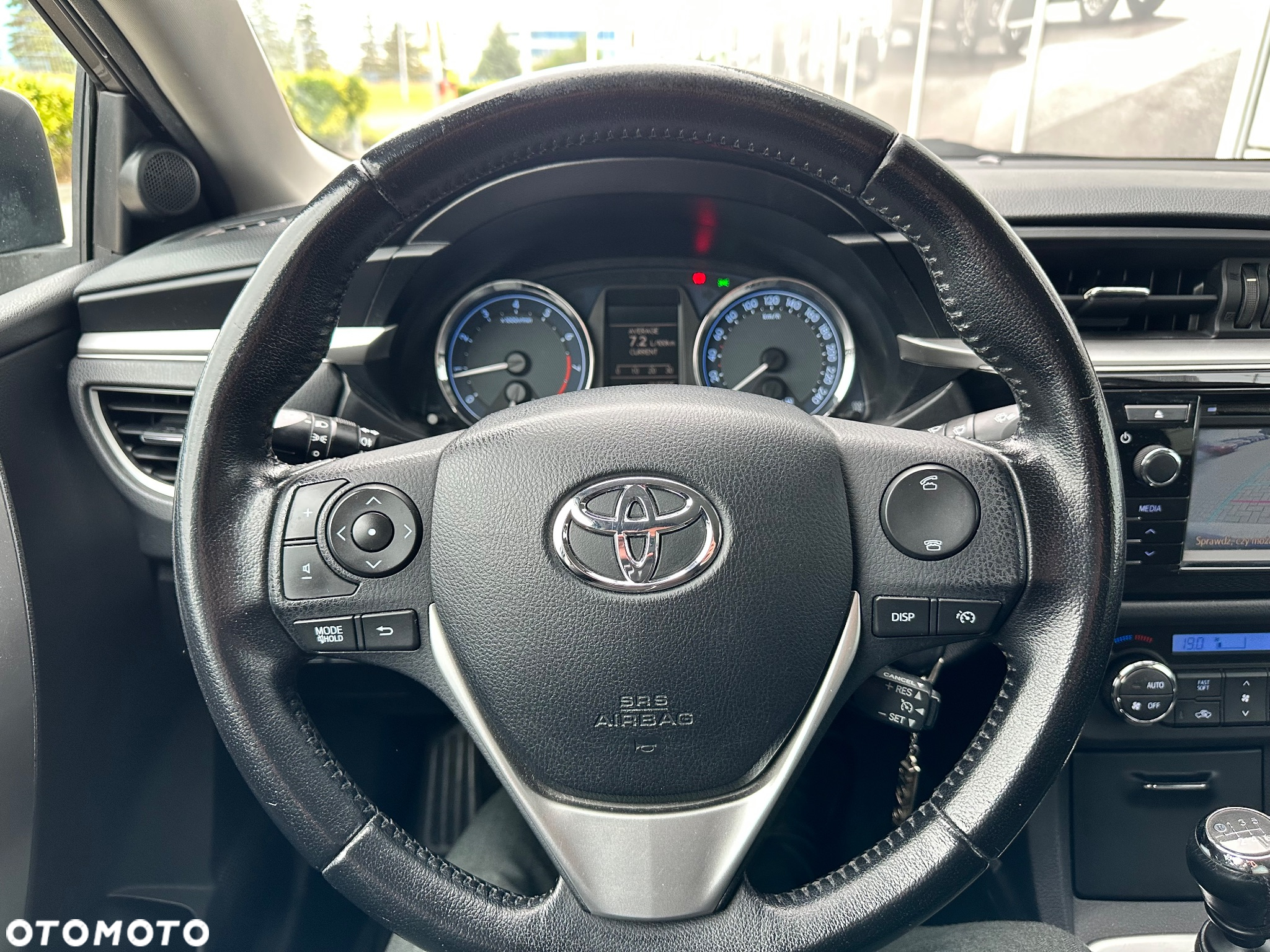 Toyota Corolla 1.6 Premium - 19